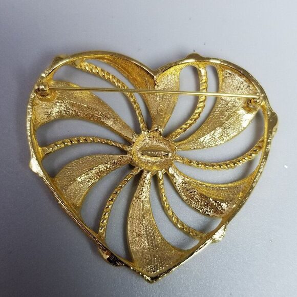Vintage Avon Large Heart Shape Brooch, Gold Tone Rhinestone Signed Lapel Pin - Picture 3 of 7